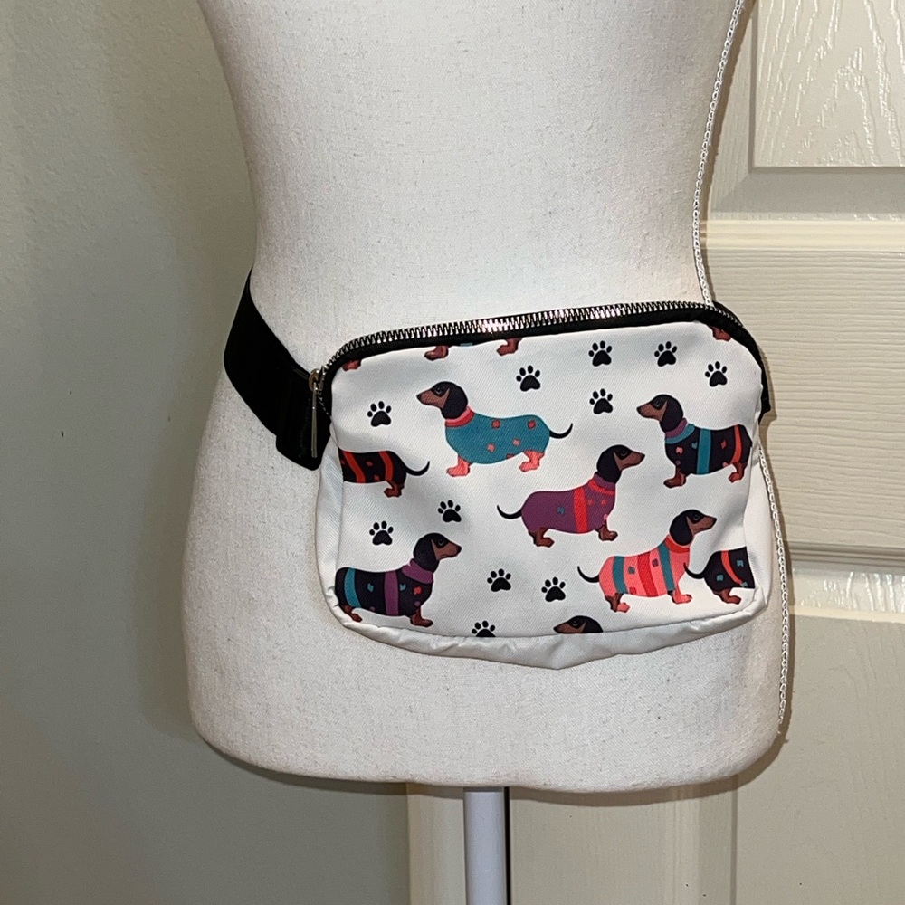 NWOT Dachshund Graphic Belt Bag